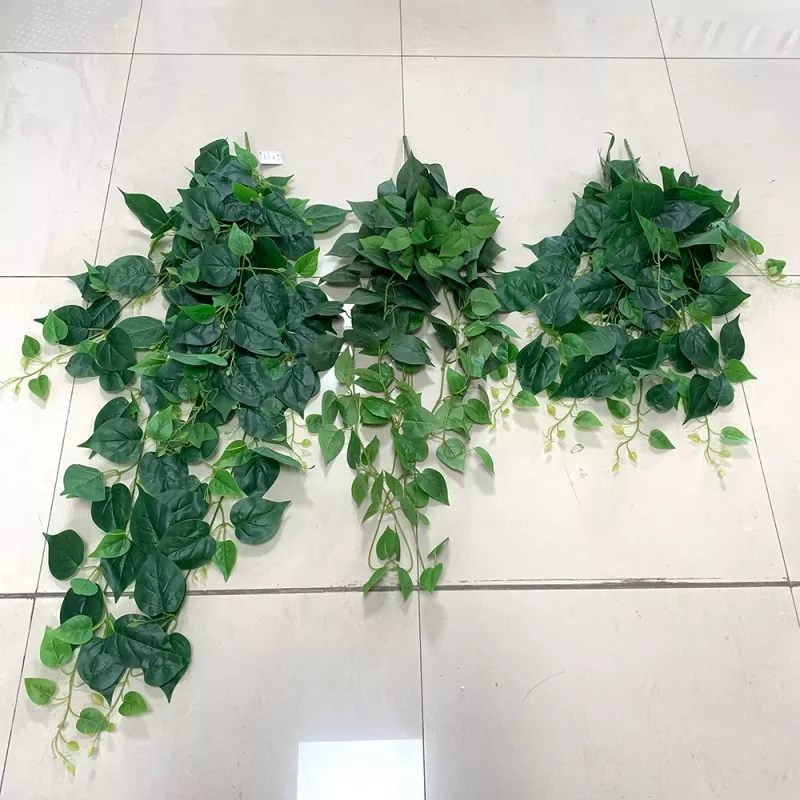 Væg hængende kunstige planter